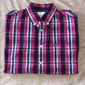 NWOT BUTTON DOWN IN L